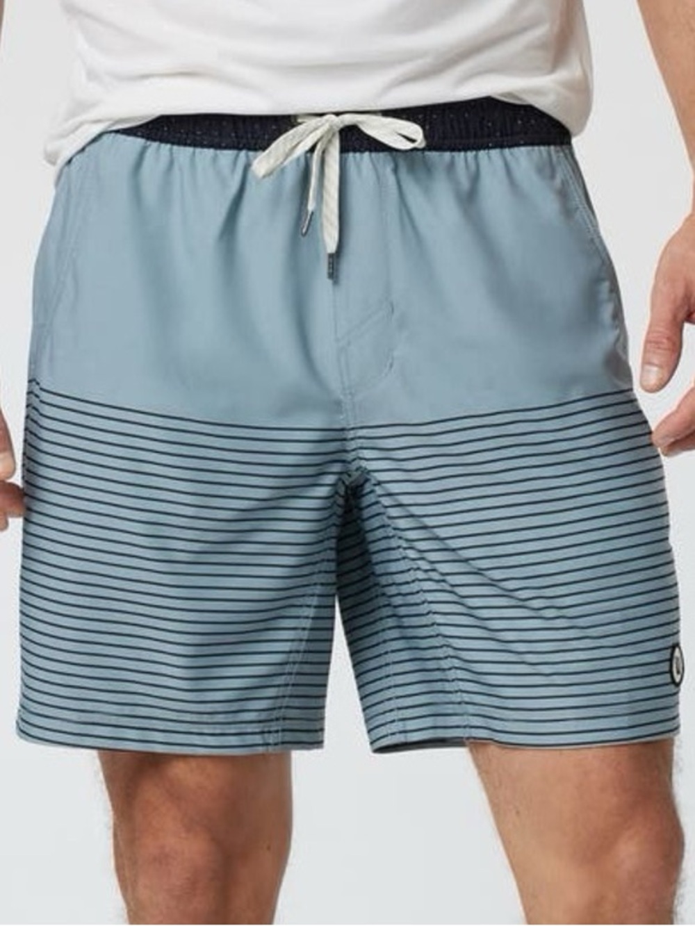 Vuori | Blue Kore Shade Stripe Shorts M Athletic Gym Running Summer Workout - Picture 6 of 6